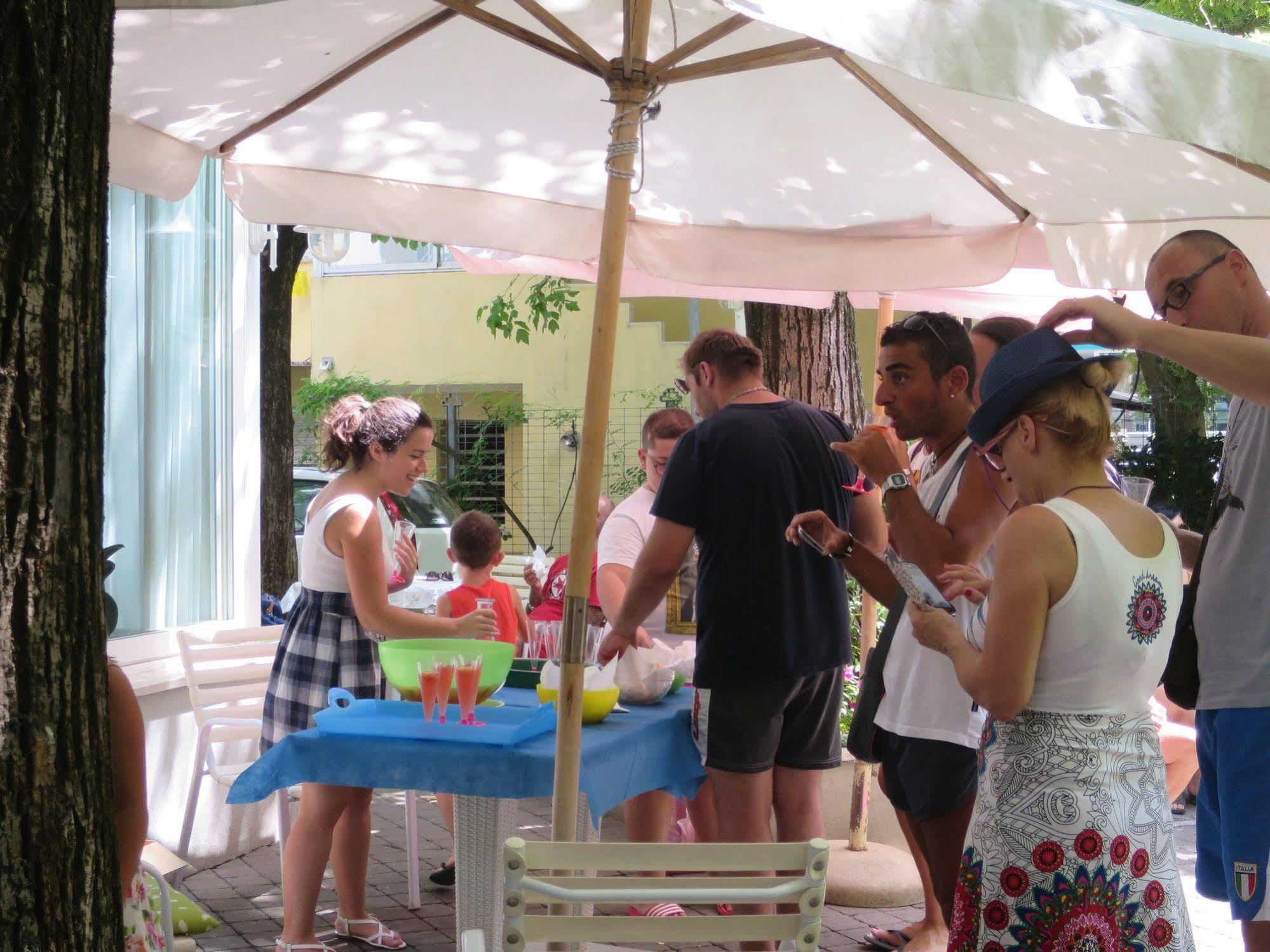 Hotel Capri ريميني المظهر الخارجي الصورة